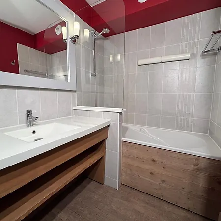 Апарт-готель Christiana 307 Cles Blanches 3*