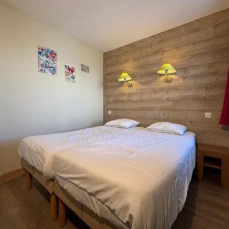 Christiana 307 Cles Blanches Hotel apartamentowy Courchevel